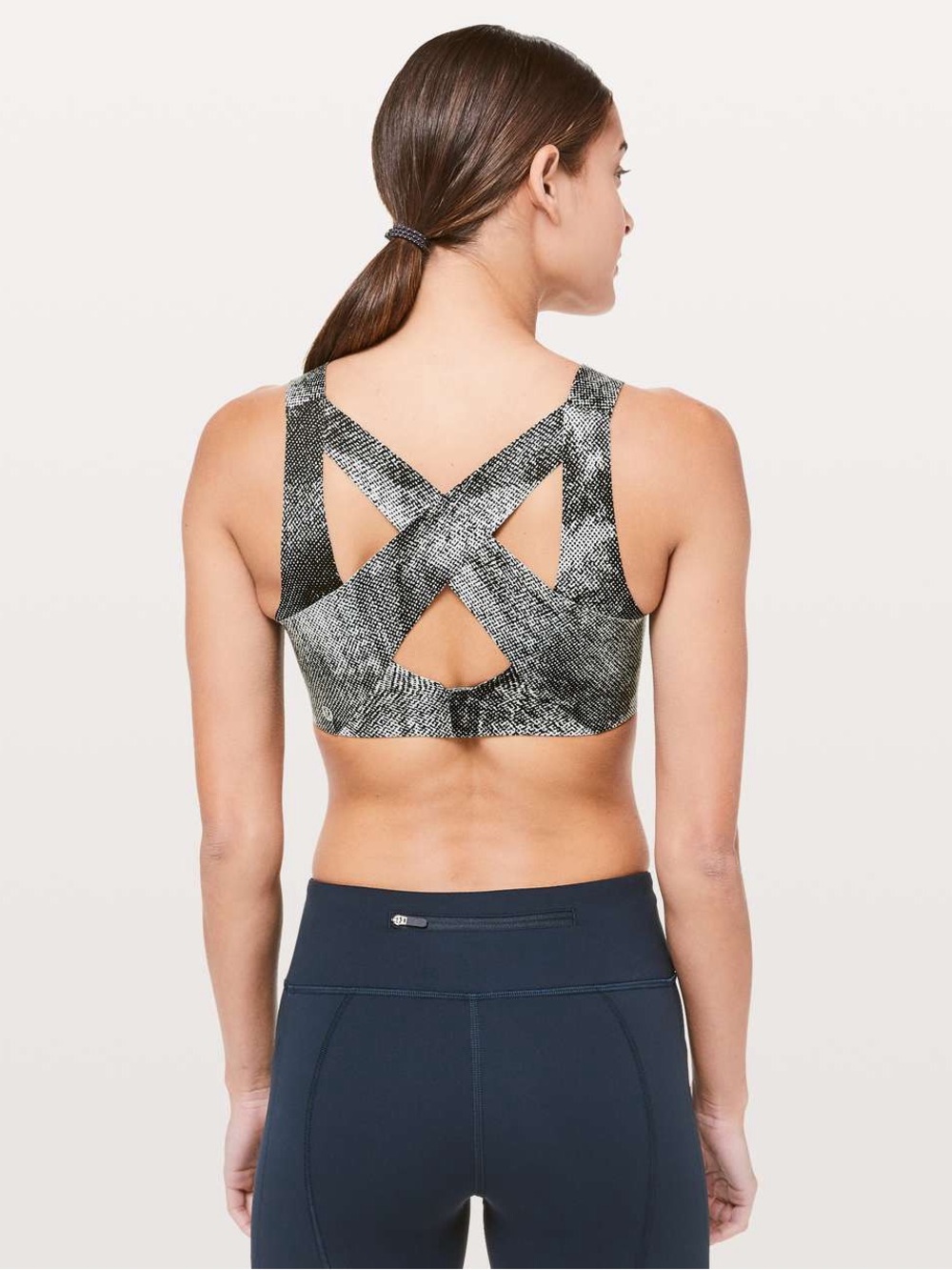 Lululemon Enlite Ice Gray Black Pixel-Print Crossback Sports Bra NWT 34DD‎
